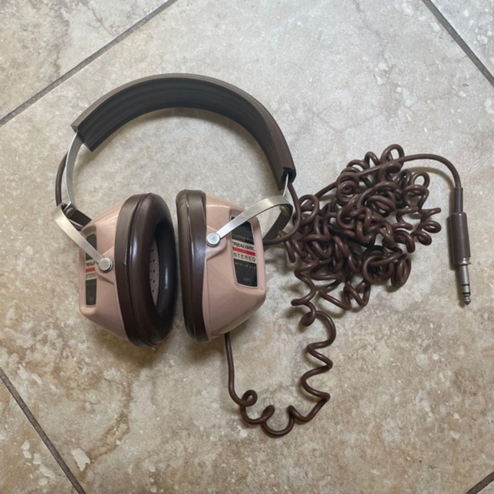 Realistic Custom‎ Pro Headphones Stereo Made in USA Vintage Retro